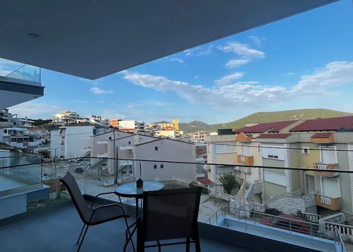 The Horizon Néa Péramos